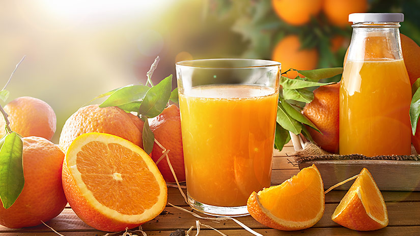 Slowjuice mit frischen Orangen