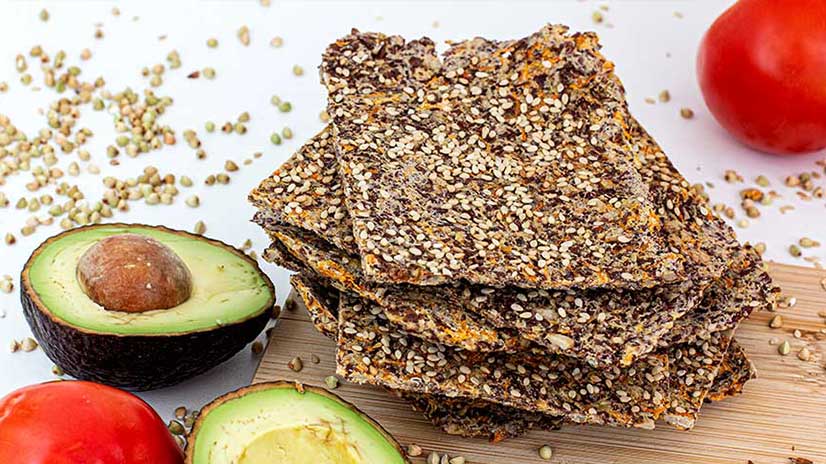 Rohkostbrot mit Möhren