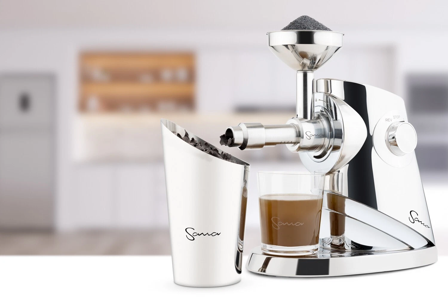 Sana 929 Ultimate Juicer – Ölsieb Sana 929 Ultimate Juicer mit Ölsieb und Auffangbehälter